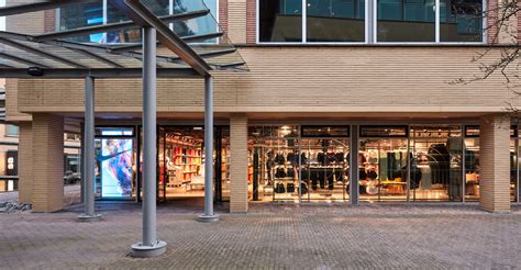 nike hilversum hoofdkantoor|nike employees hilversum.